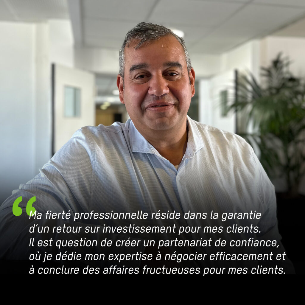 Louanas, pris en photo dans le siège social de Citae, à Montigny-le-Bretonneux, et sa citation sur sa passion du métier et Directeur conseils et stratégie de la diligence technique immobilière