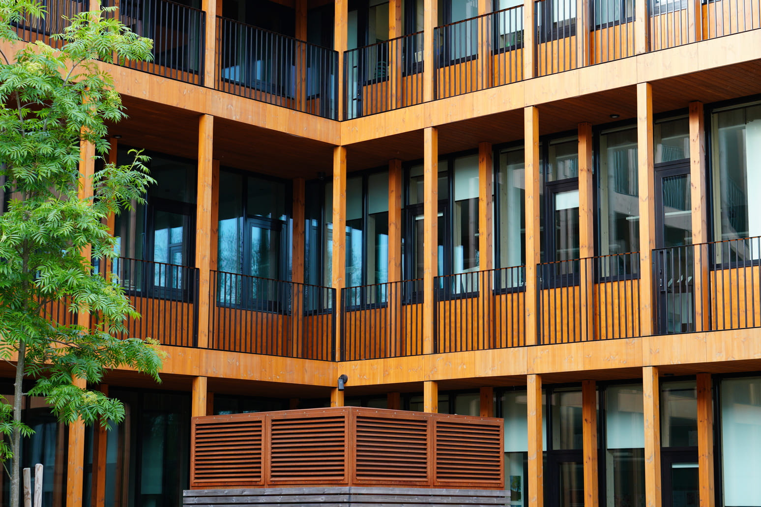 Bâtiment résidentiel en bois biosourcé conforme au label bâtiment biosourcé